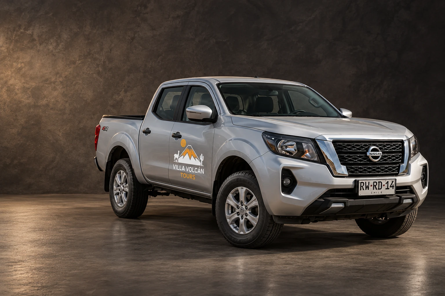 Composición de la Nissan Navara plateada de Villa Volcán Tours